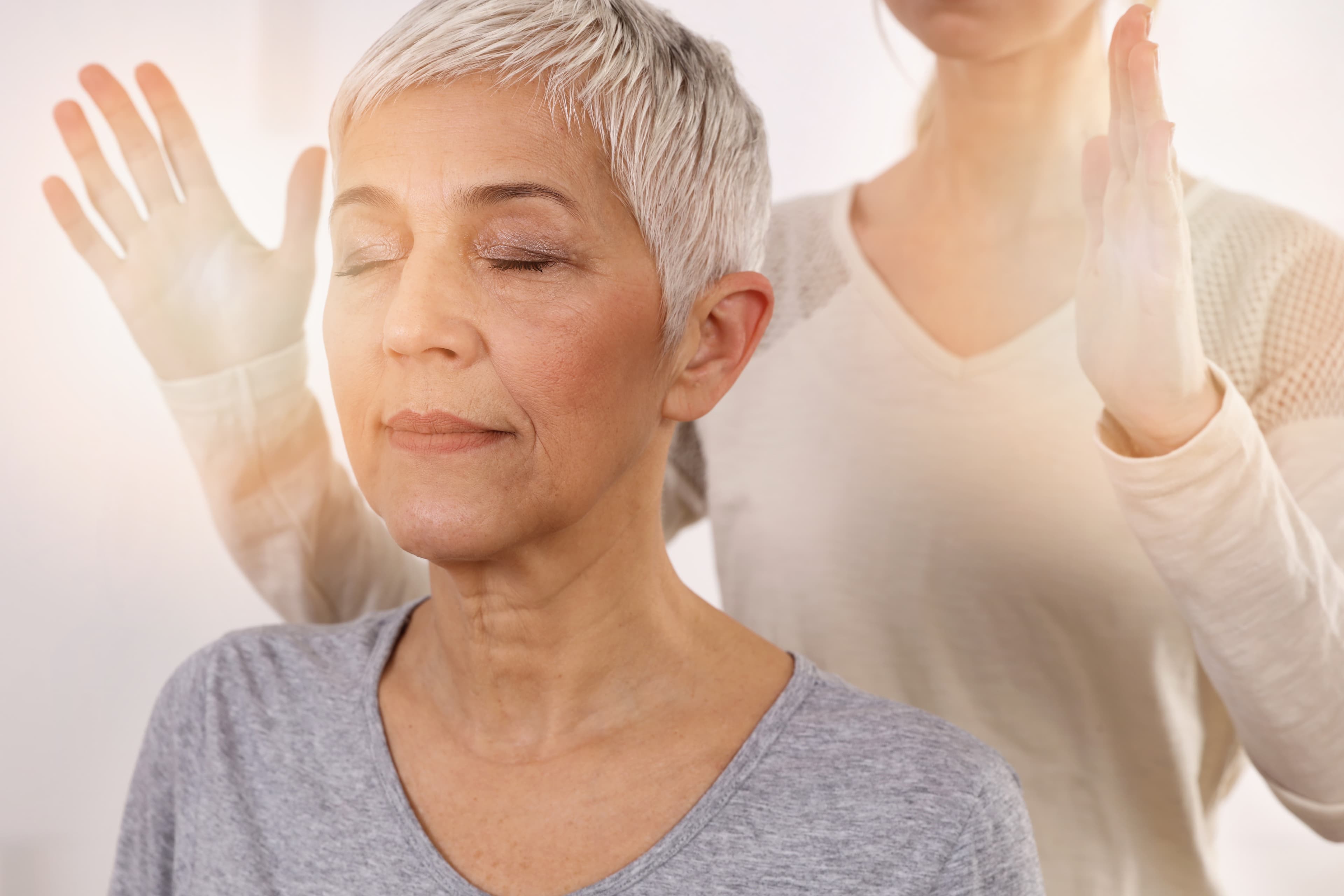 Reiki healing session